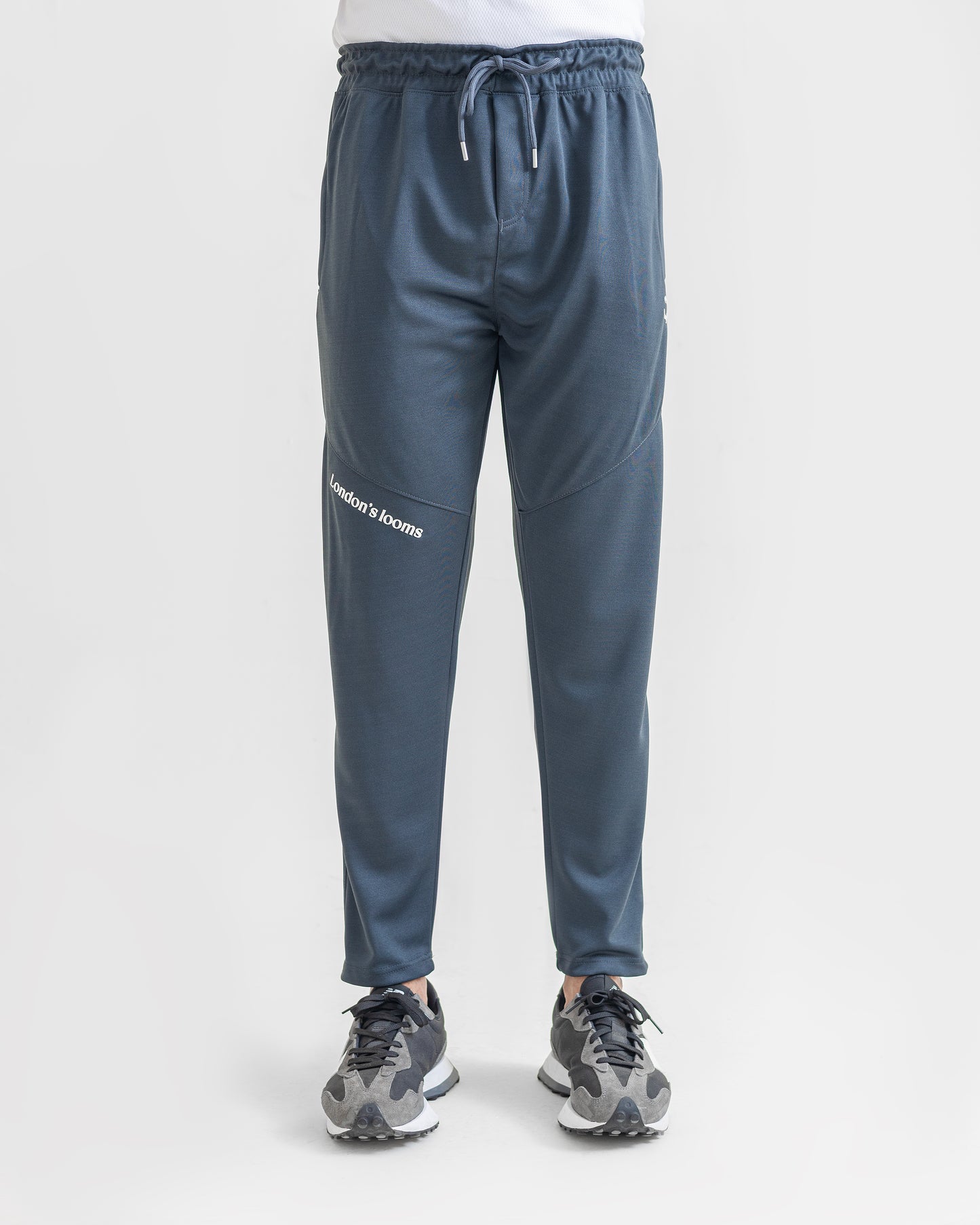 DARK GRAYISH LOOSE FIT PLEATED TROUSERS