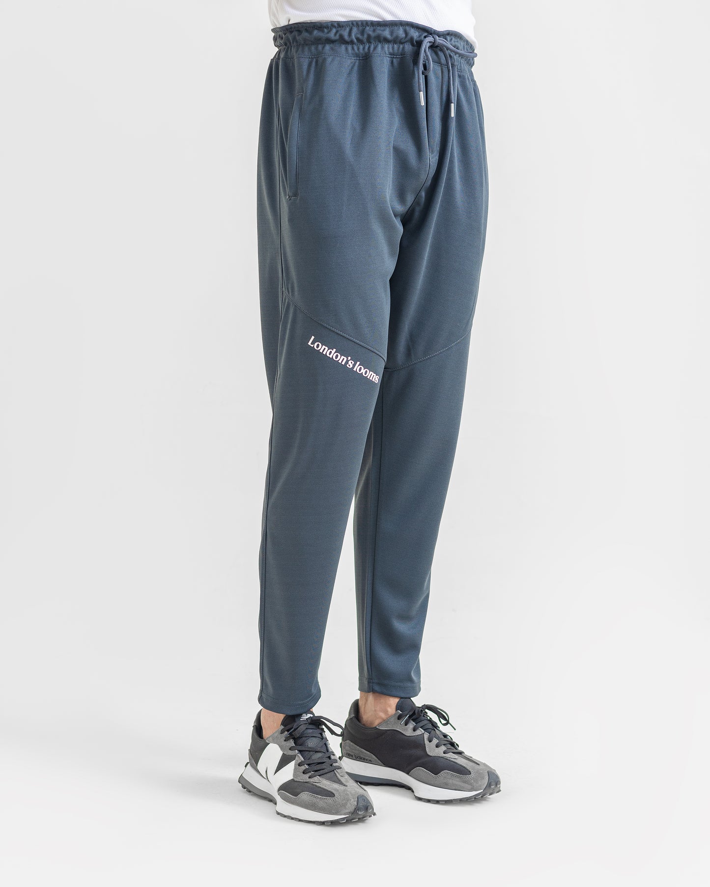 DARK GRAYISH LOOSE FIT PLEATED TROUSERS