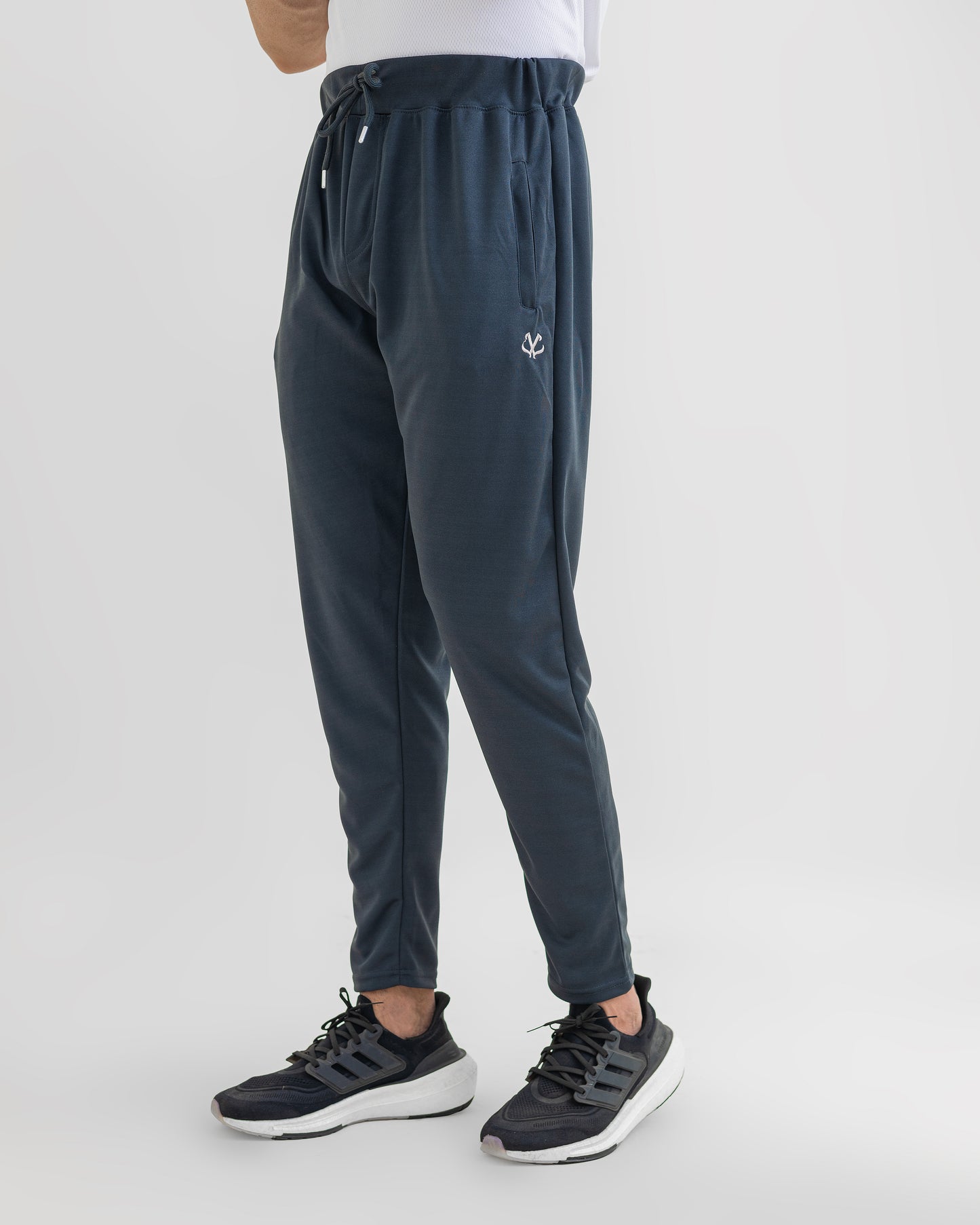 DARK SILVER LOOSE FIT PLEATED TROUSERS