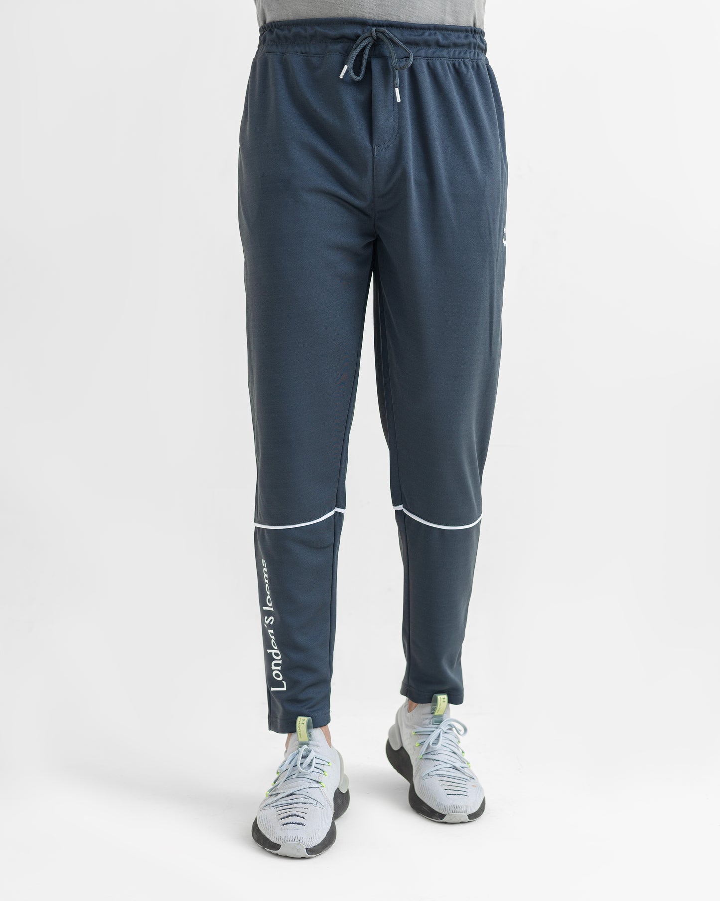 GRAY LOOSE FIT PLEATED TROUSERS