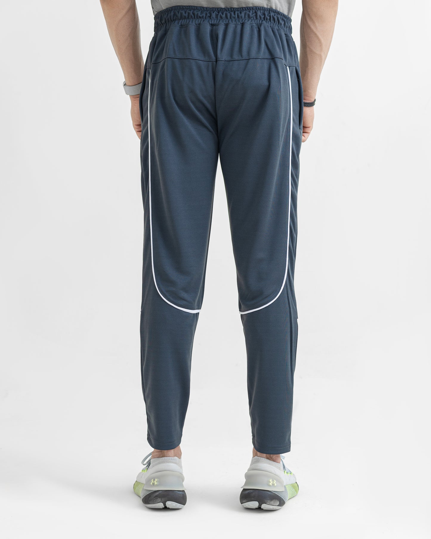 GRAY LOOSE FIT PLEATED TROUSERS
