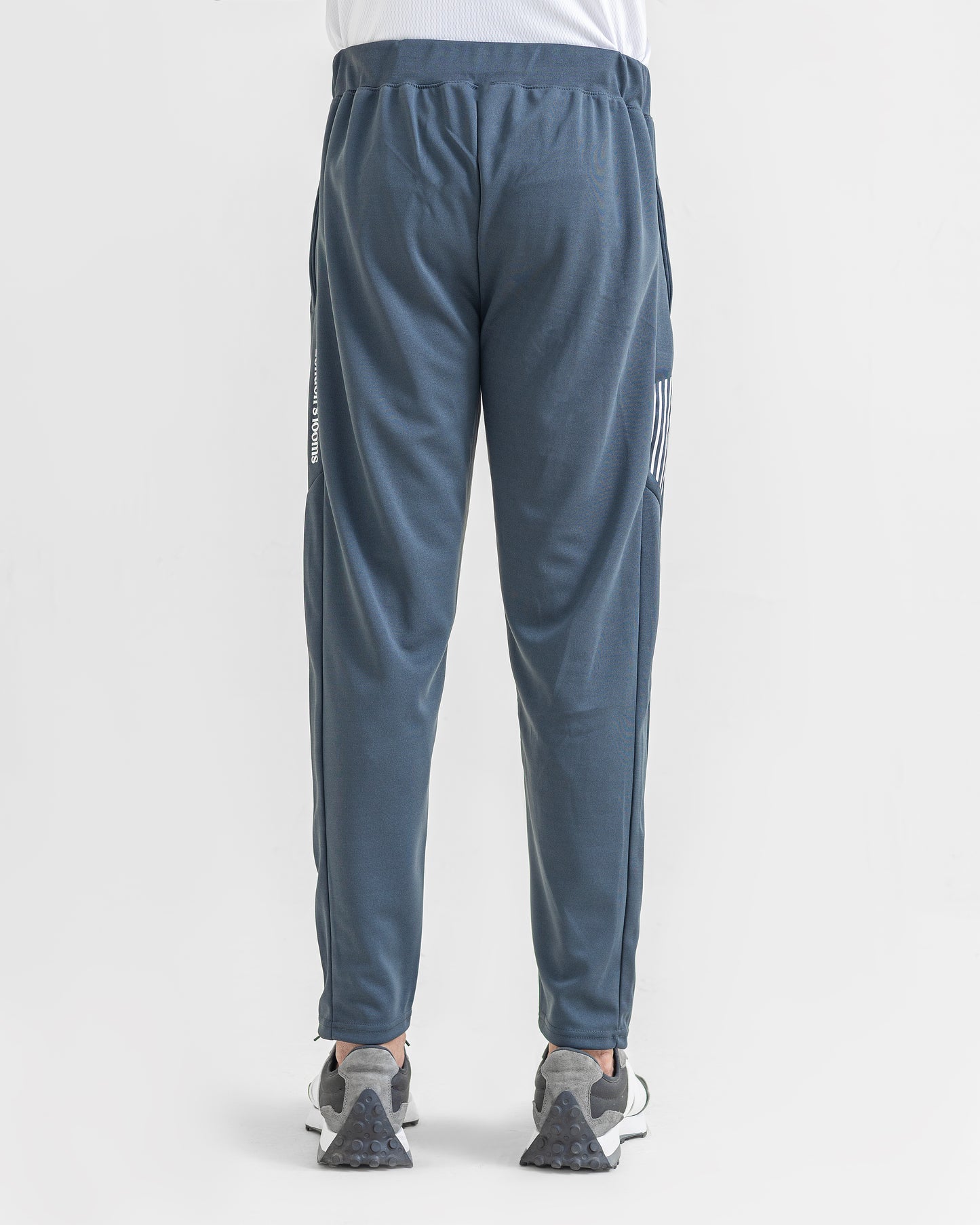 SILVER LOOSE FIT PLEATED TROUSERS