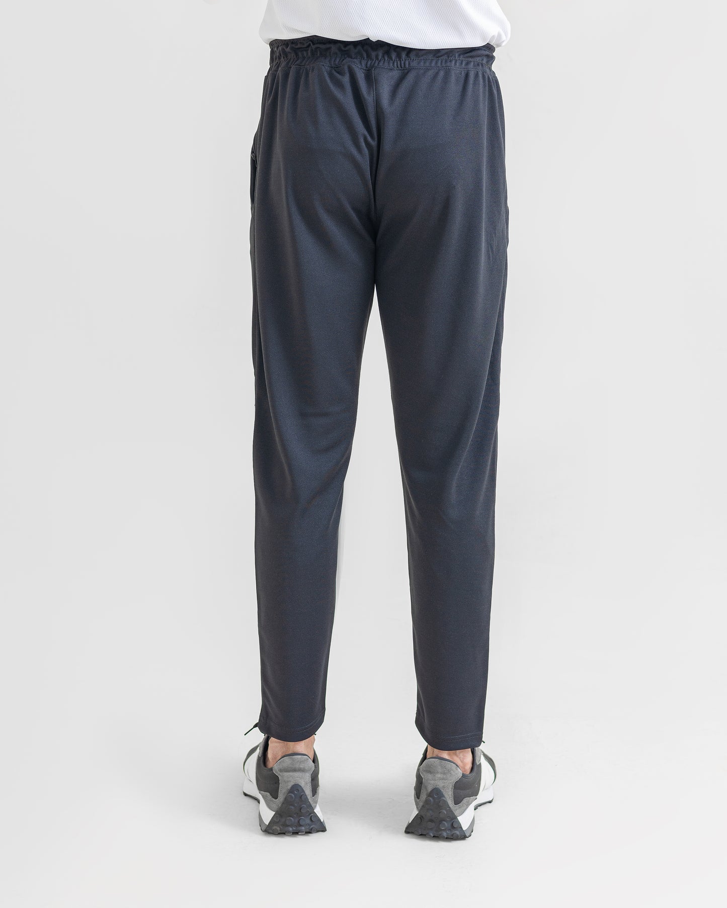 DARK GREY LOOSE FIT PLEATED TROUSERS