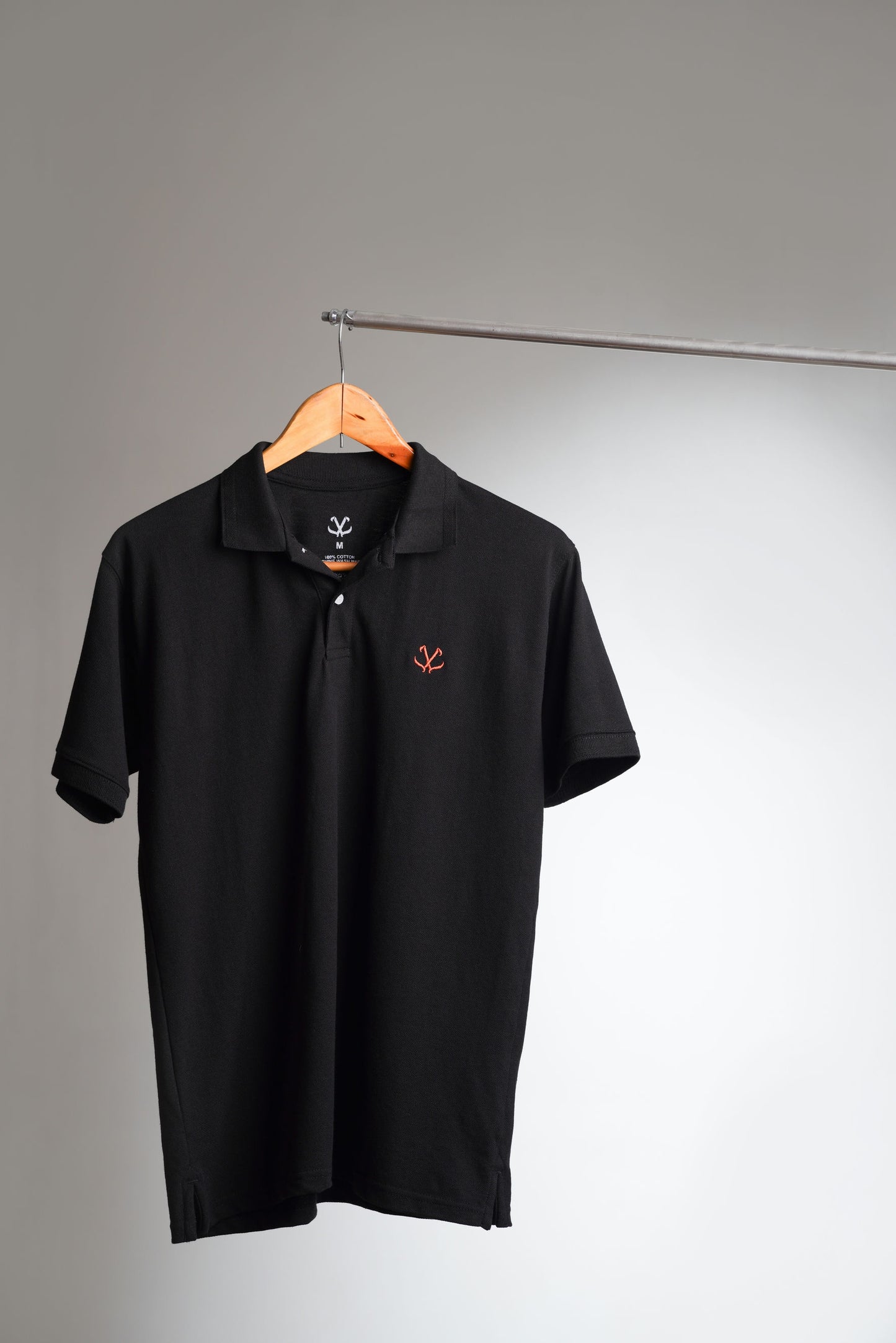 BLACK BASICS GOLD POLO